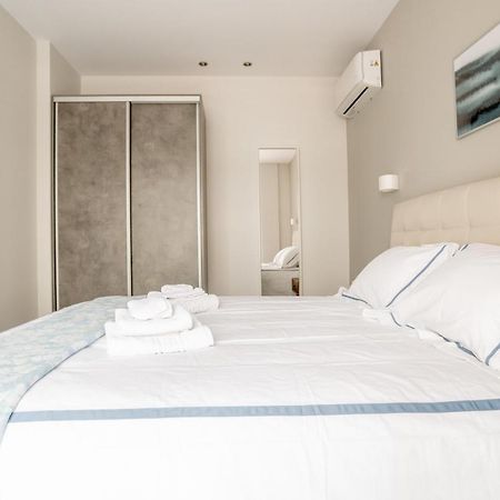 A14 Sunny & Chic 2Room Apartment Near Plaka & Parthenon Athena Bagian luar foto