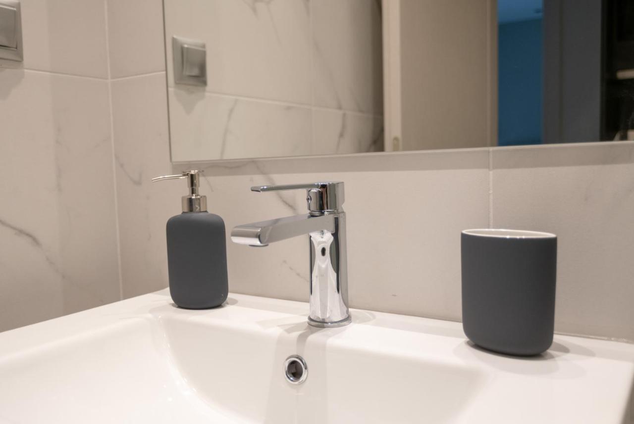 A14 Sunny & Chic 2Room Apartment Near Plaka & Parthenon Athena Bagian luar foto